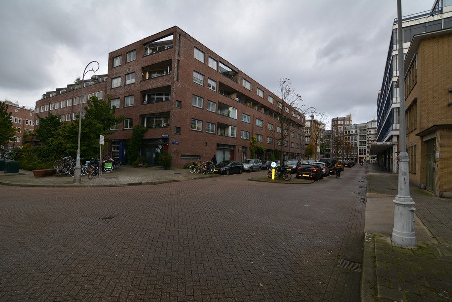 Donker Curtiusstraat