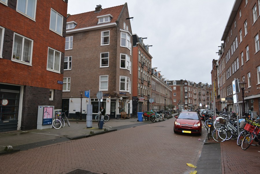 Jan Hanzenstraat vanaf ten Katestraat-2