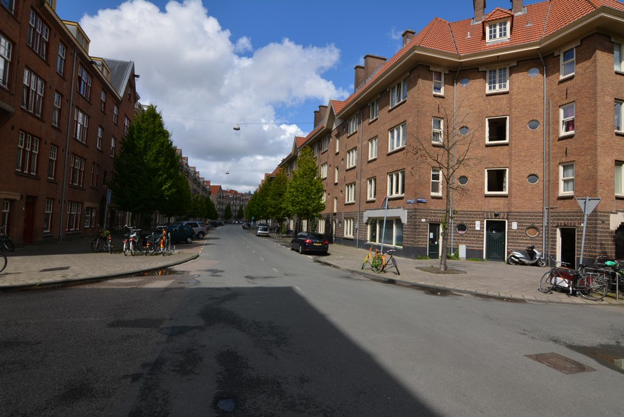 Oostzaanstraat vanaf Hembrugstraat-2