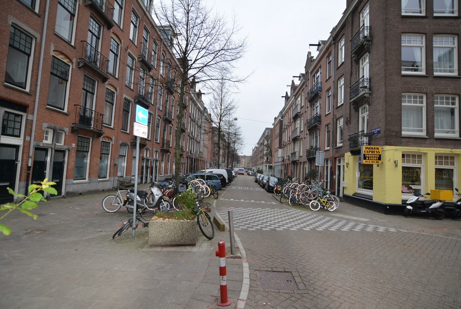 Pieter Langendijkstraat vanaf Brederodestraat