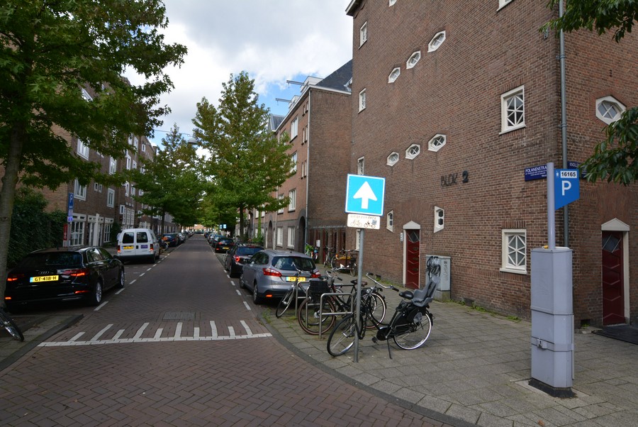 Polanenstraat vanaf Knollendamstraat