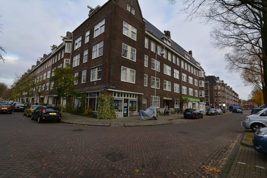 Albert Neuhuysstraat vanaf Warmondstraat