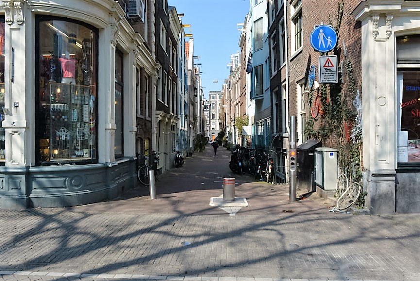 Bethaniënstraat vanaf Kloveniersburgwal