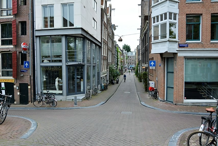 Eerste Bloemdwarsstraat