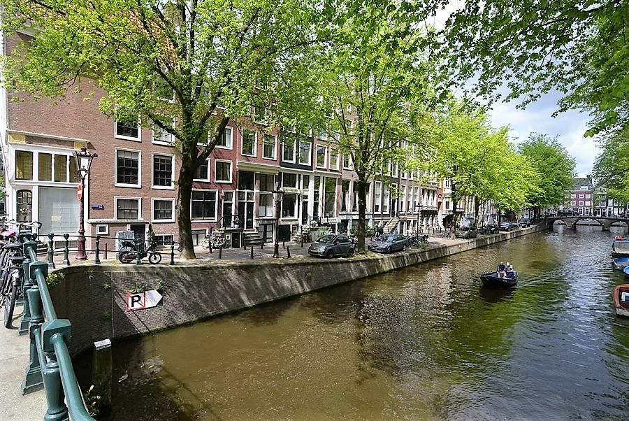 Leidsegracht evenzijde vanaf Herengracht