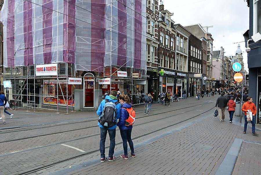 Leidsestraat evenzijde tussen Prinsengracht en Kerkstraat