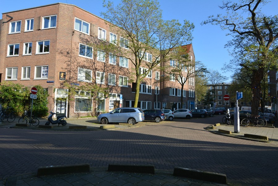 Maarten Harpertszoon Trompstraat vanaf Reinier Claeszenstraat-1