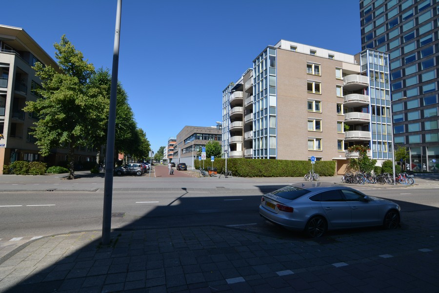 Marius Bauerstraat vanaf Derkinderenstraat-1