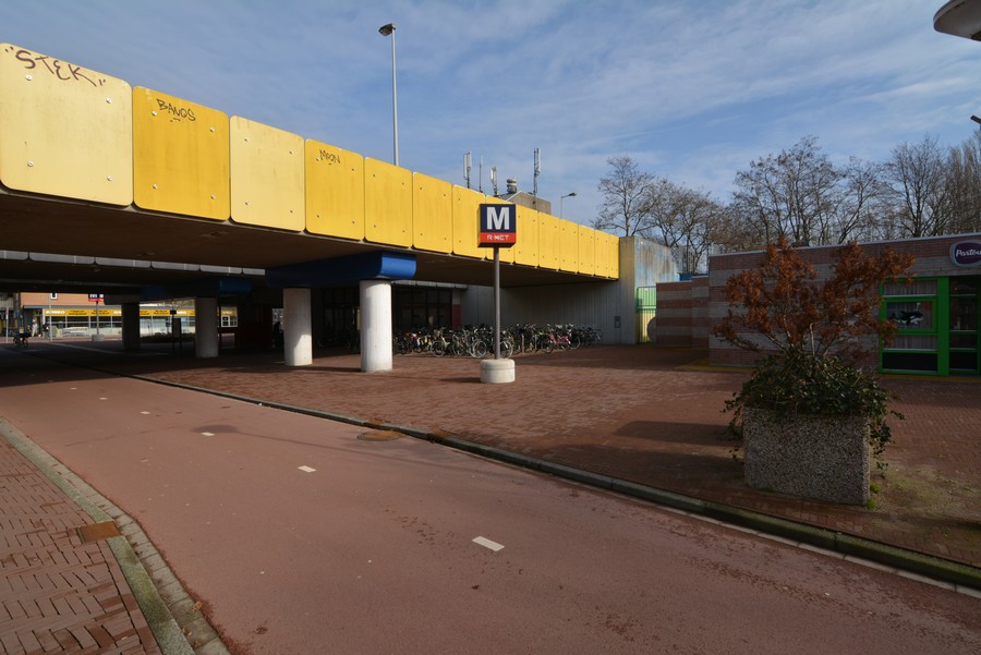 Metrostation Gein-1