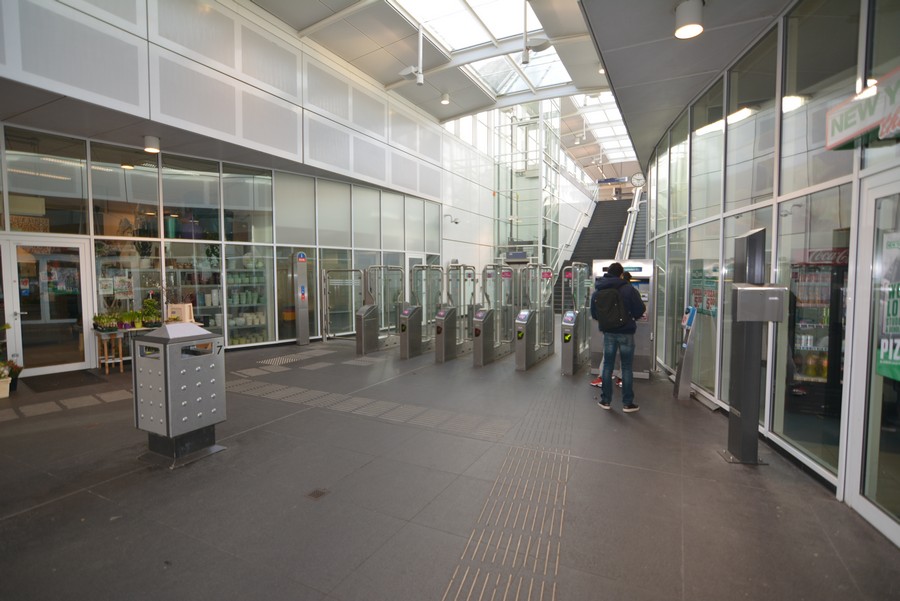 Metrostation Reigersbos-2