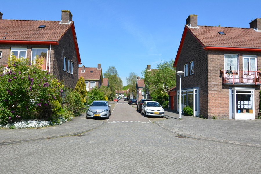 Middelhofstraat vanaf Manenburgstraat