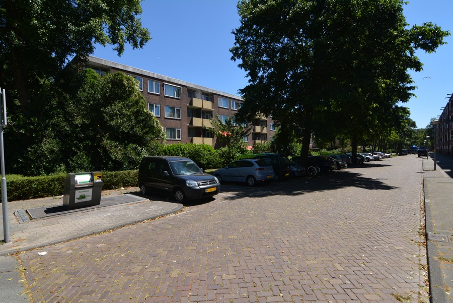 Naardermeerstraat vanaf Volendammerweg-1