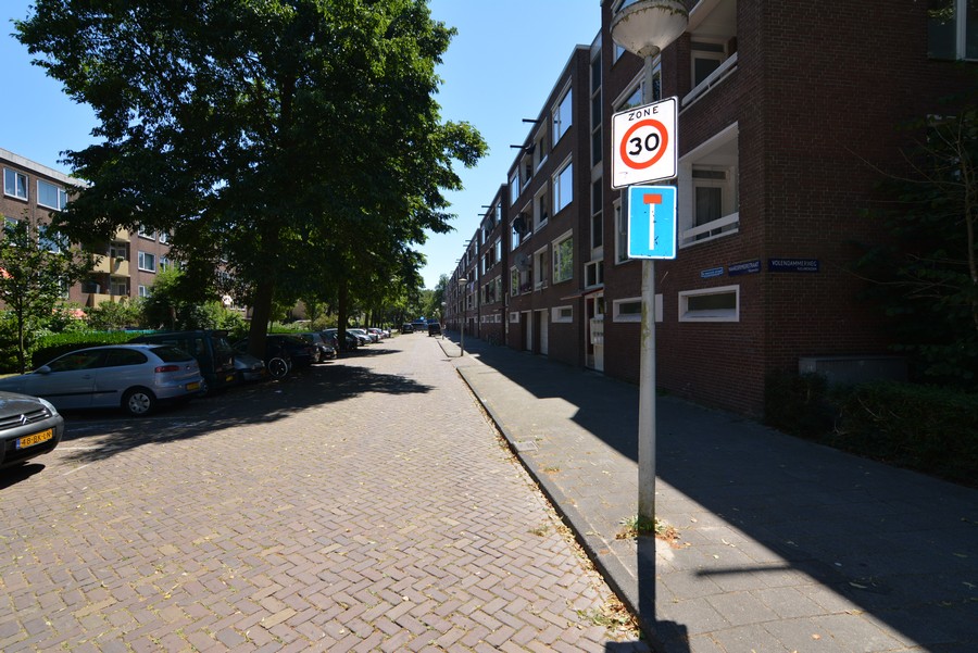 Naardermeerstraat vanaf Volendammerweg-2