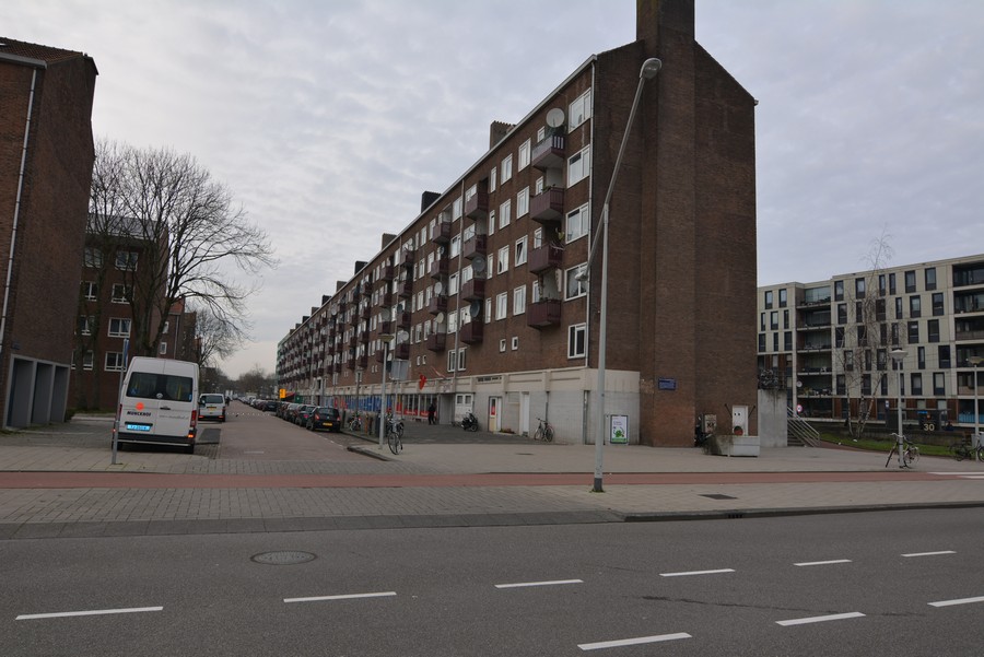 Nicolaas Ruyschaverstraat vanaf dr H. Colijnstraat-2