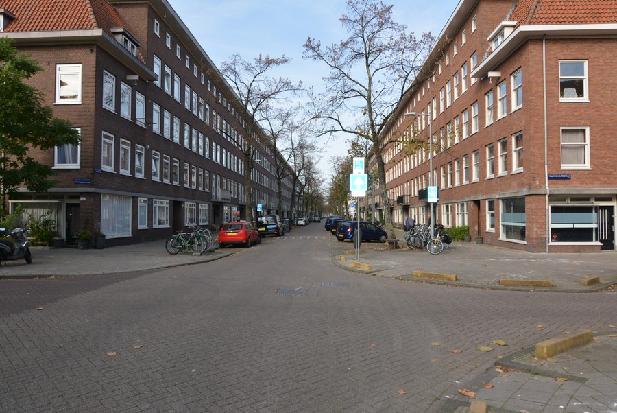 Orteliusstraat vanaf Willem Schoutenstraat
