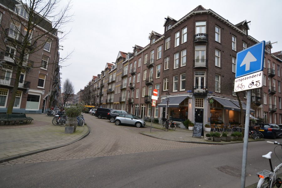 Rhijnvis Feithstraat vanaf Eerste Helmersstraat-1