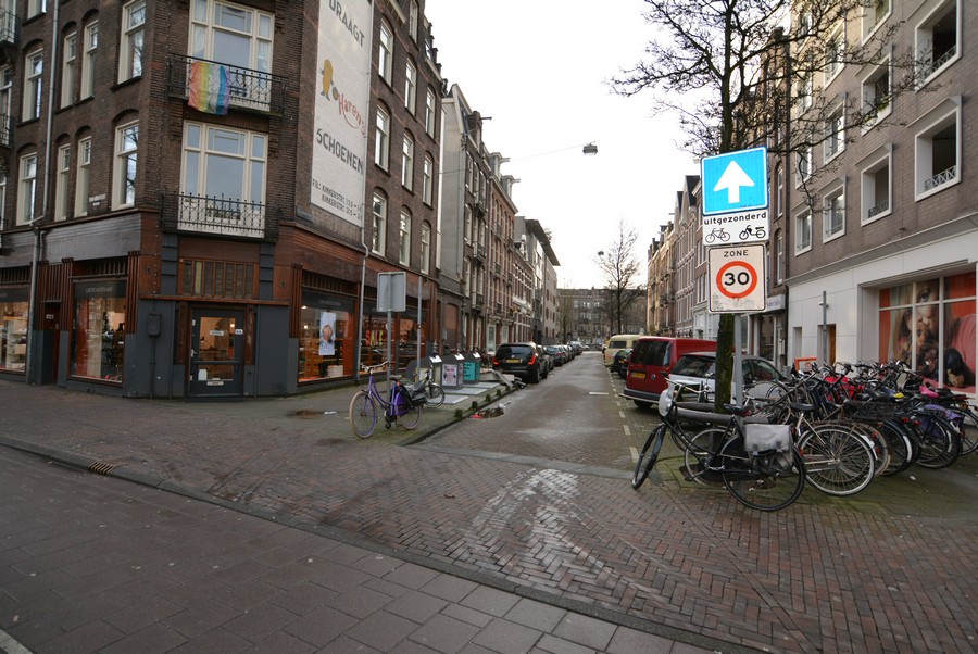Ter Haarstraat vanaf Bilderdijkstraat-2