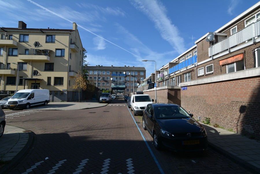 Theodorus Dobbestraat vanaf Dirk Bonstraat