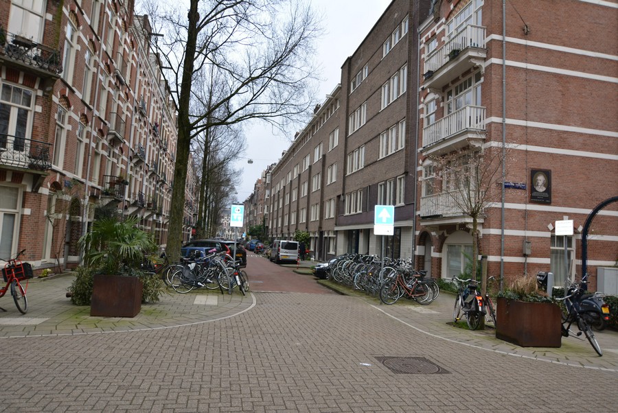 Tweede Helmersstraat vanaf Alberdingk Thijmstraat-2