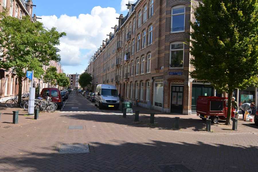 van Hogendorpstraat vanaf Groen van Prinstererstraat-1