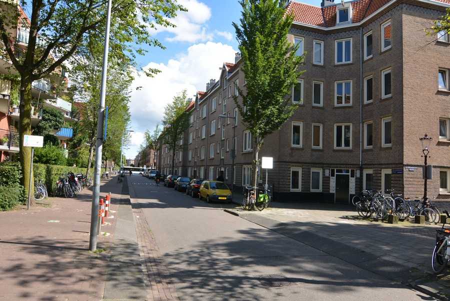 van Hogendorpstraat vanaf Waterloop-1