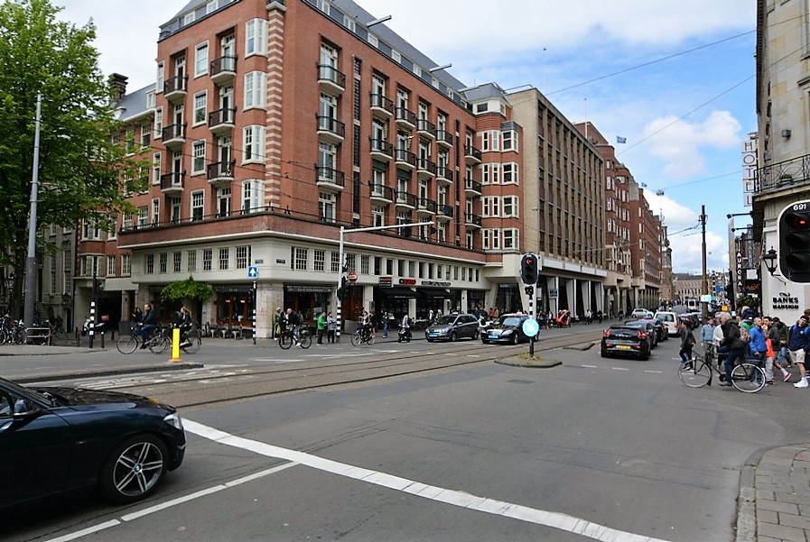 Vijzelstraat evenzijde tussen Herengracht en Muntplein