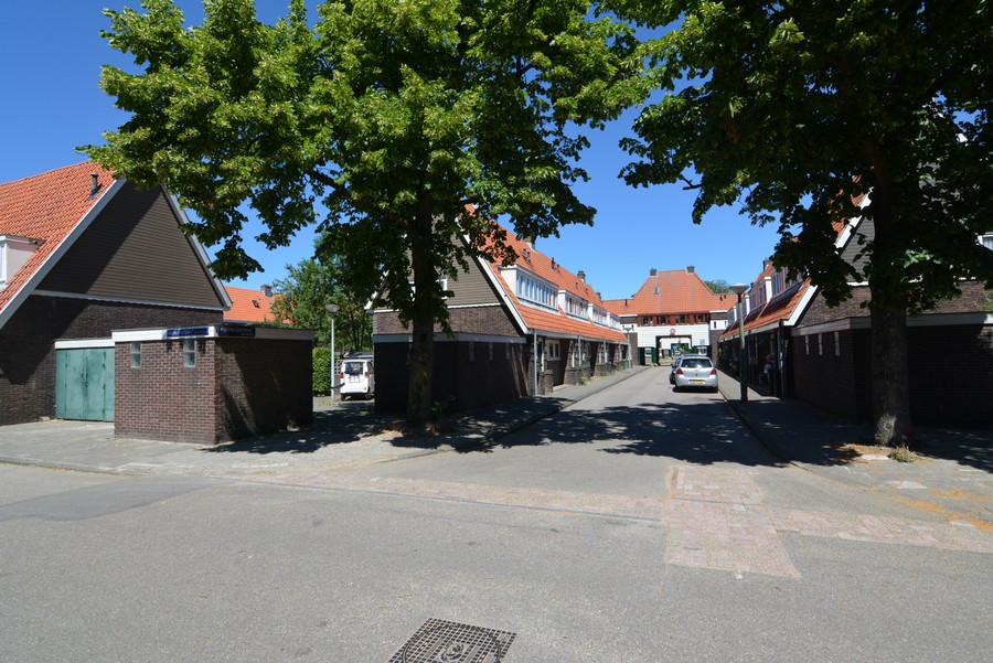 Wijdenesserstraat vanaf Purmerweg-1
